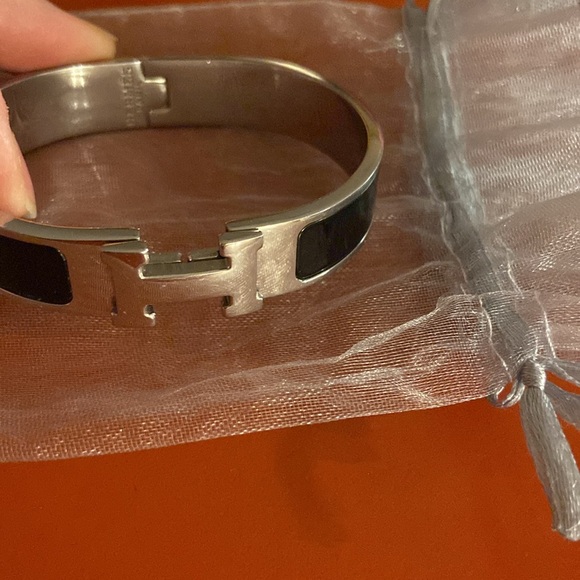 HERMES ‘Clic H’ bracelet. - Picture 11 of 16